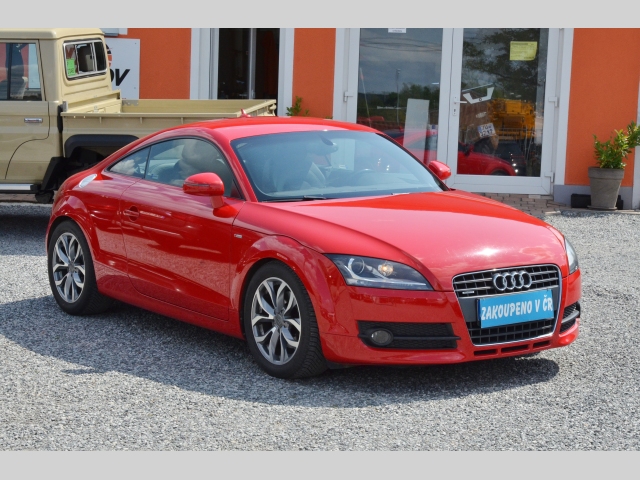 Audi TT 2.0 TDi Quattro S-LINE / ČR