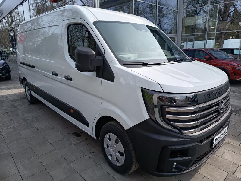 Nissan Interstar