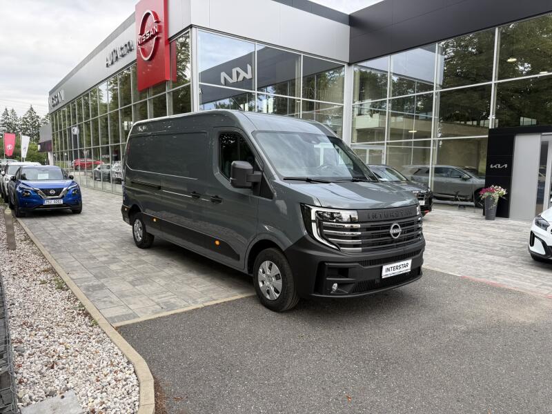 Nissan Interstar