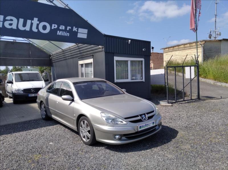 Peugeot 607