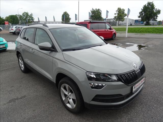 Škoda Karoq 1,5 TSI 110kW, serviska