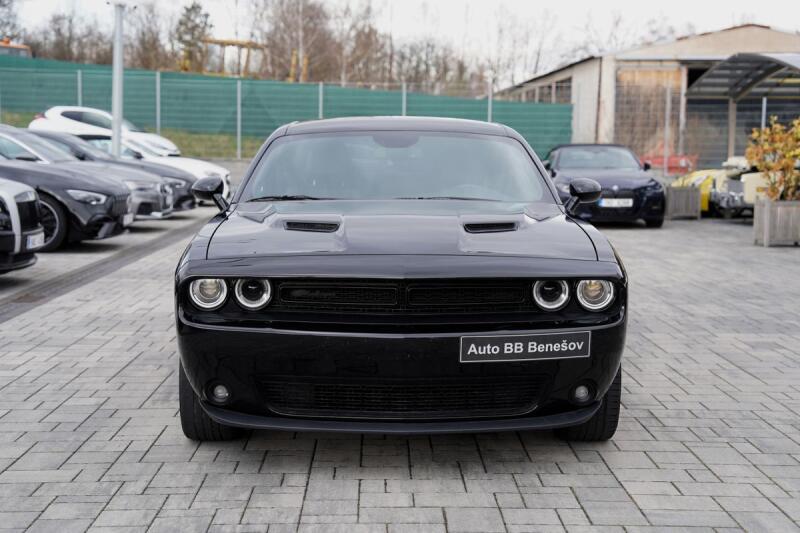 Dodge Challenger