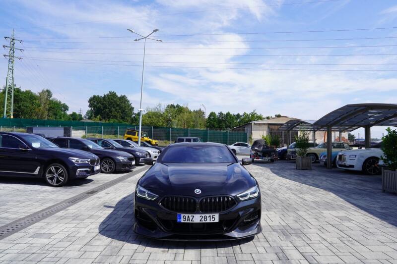 BMW M8