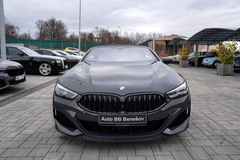 BMW M8
