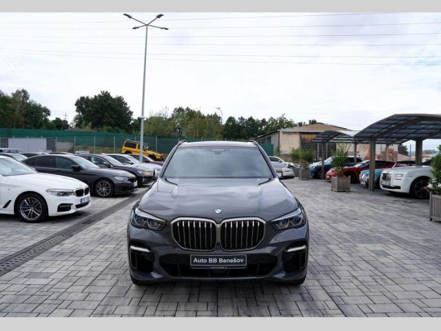 BMW X5 M50i xDrive Lasery, ČR, 530PS