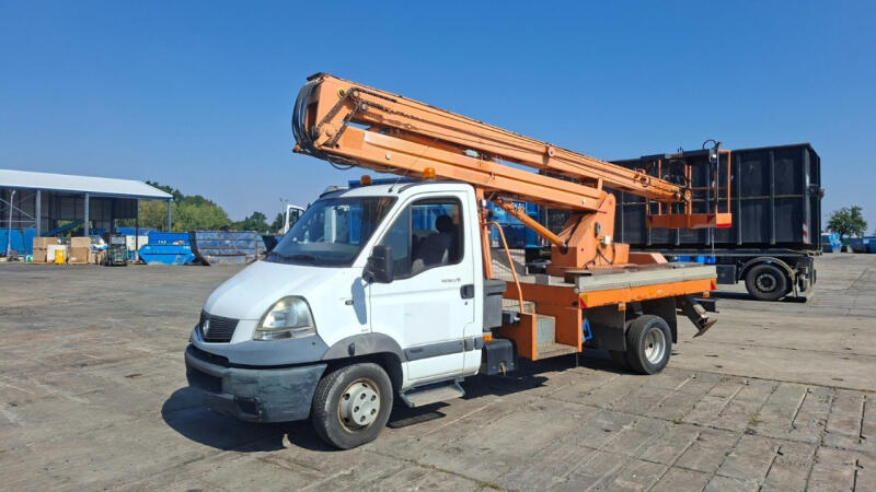 Renault Mascott