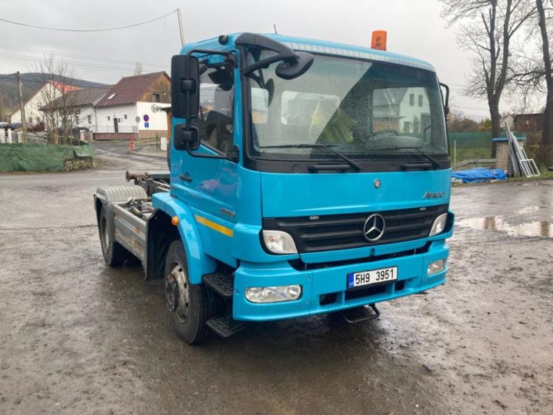 Mercedes-Benz