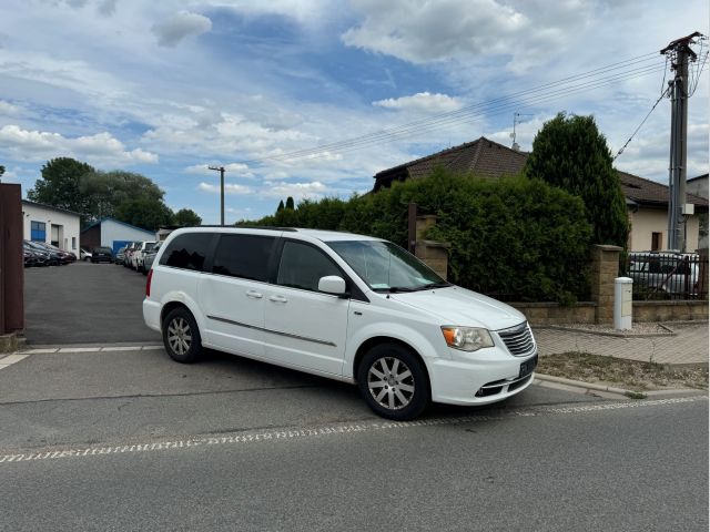 Chrysler Town & Country