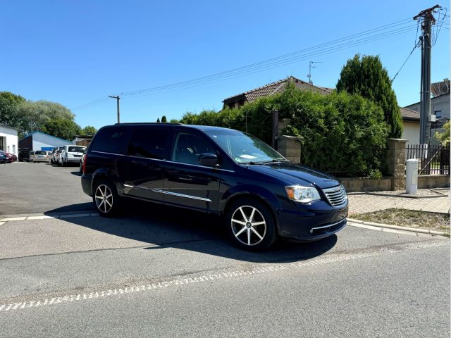 Chrysler Town & Country