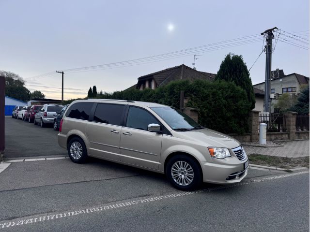 Chrysler Town & Country