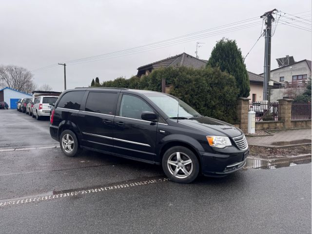 Chrysler Town & Country