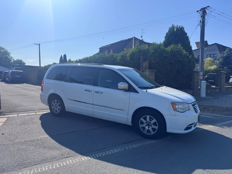 Chrysler Town & Country