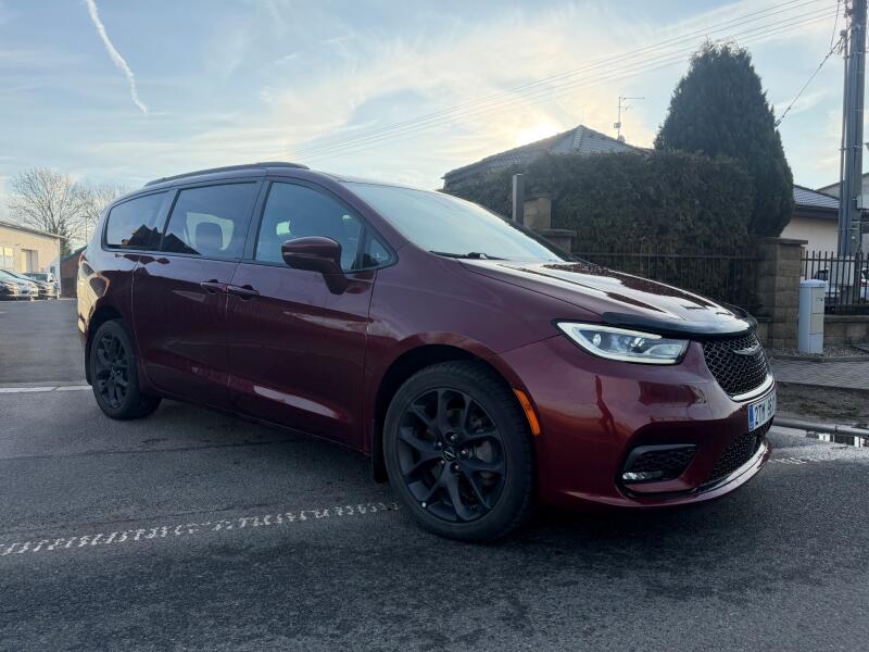 Chrysler Pacifica