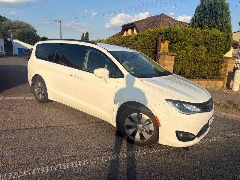 Chrysler Pacifica
