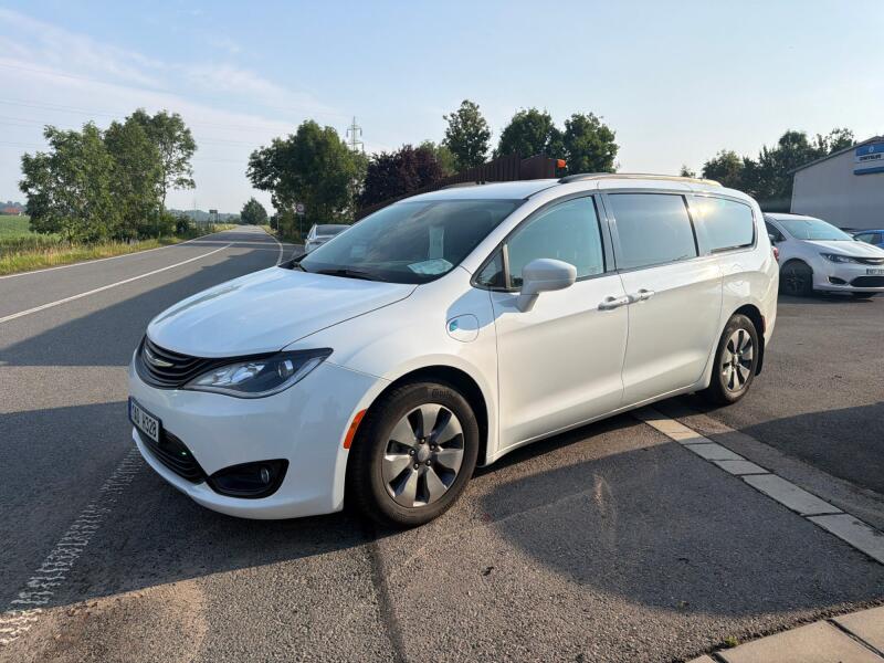 Chrysler Pacifica