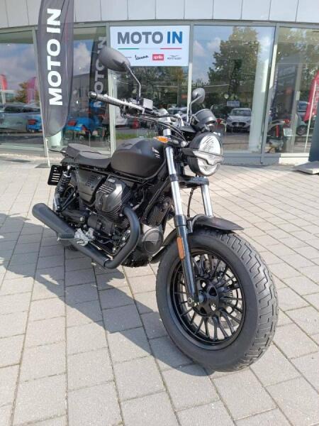 Moto Guzzi V9 Bobber