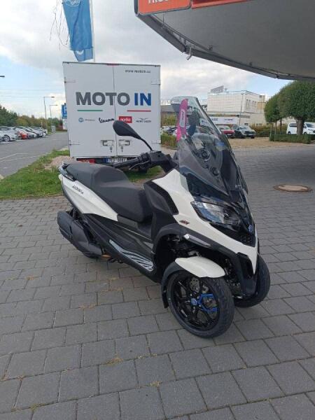Piaggio MP3 400