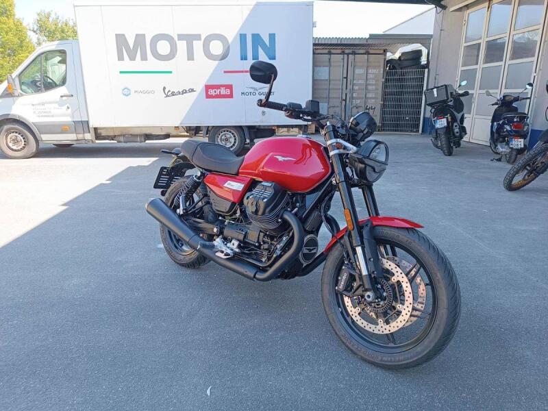 Moto Guzzi V 7 Stone Ten