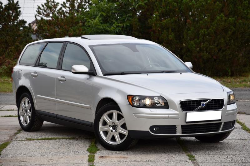 Volvo V50