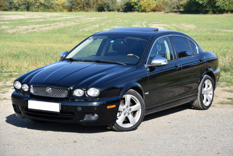 Jaguar X-Type