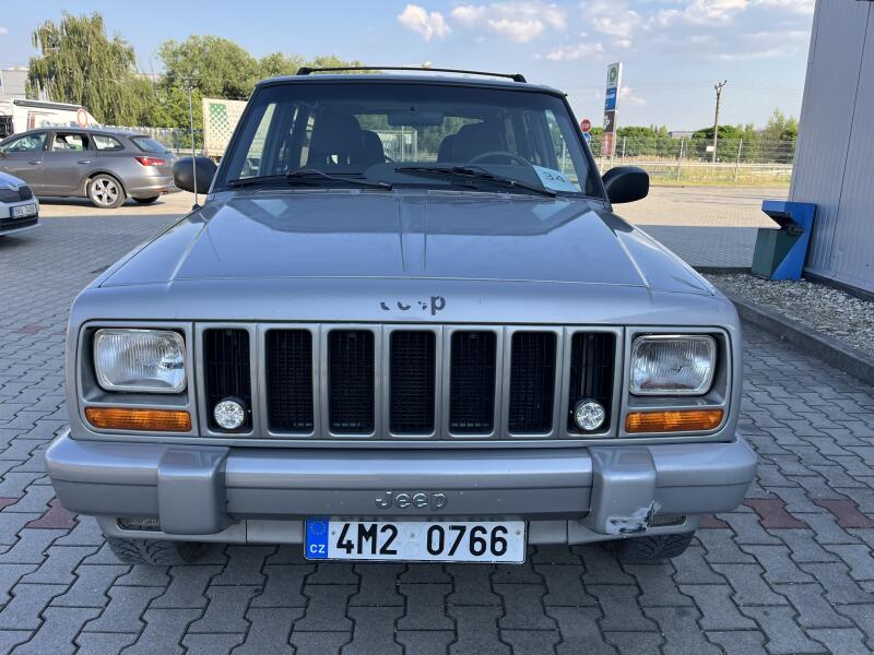Jeep Cherokee