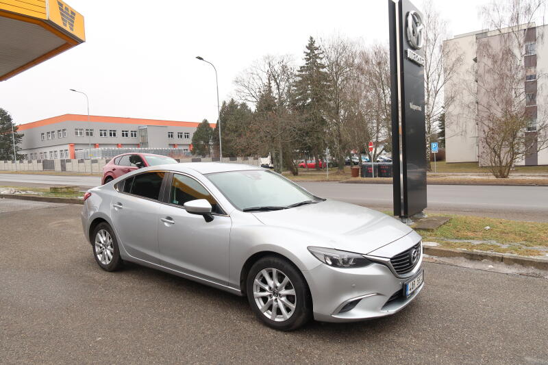Mazda 6