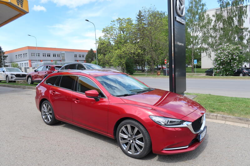 Mazda 6