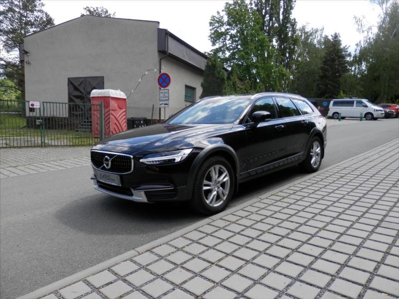 Volvo V90