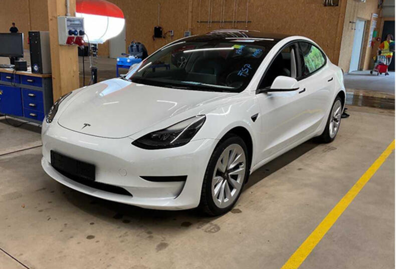 Tesla Model 3