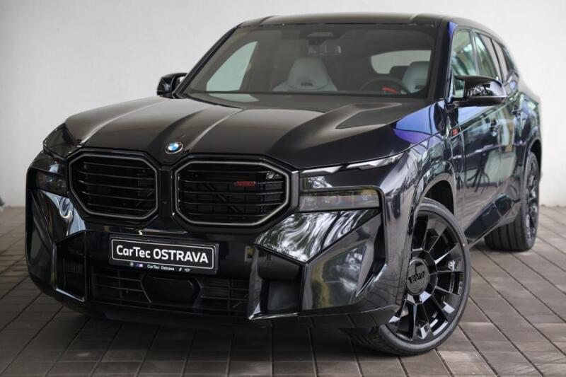 BMW XM