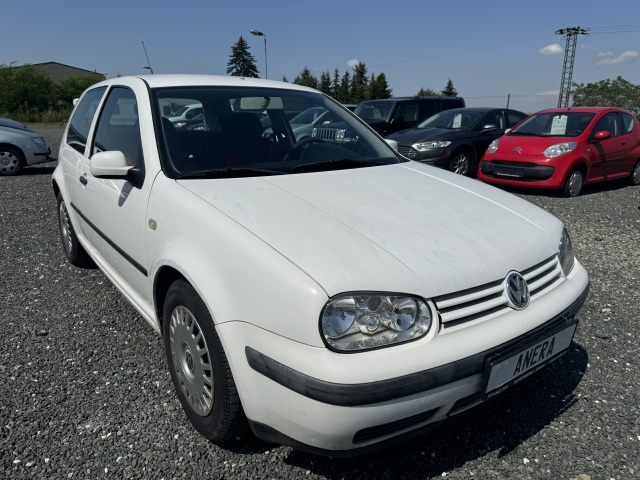 Volkswagen Golf 1.9 TDI, tažné, nová STK