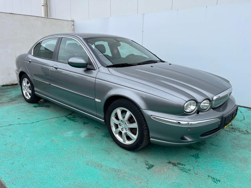 Jaguar X-Type