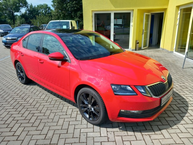 Škoda Octavia III 1,6TDi SPORT STYLE XENONY