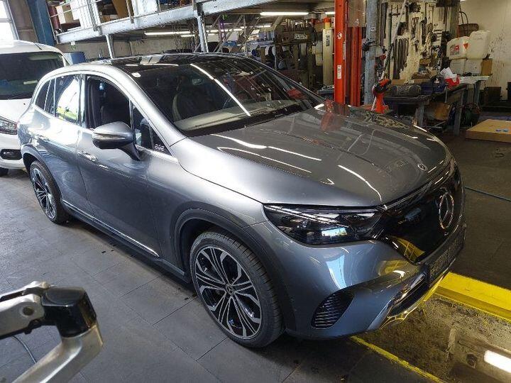 Mercedes-Benz EQE