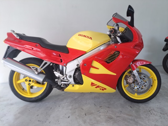 Honda VFR 750 F