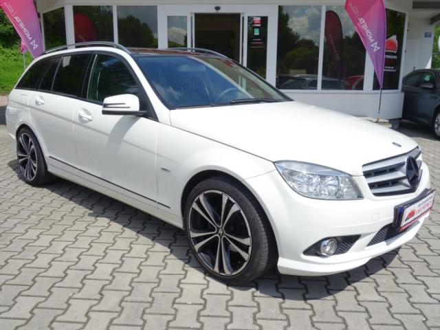 Mercedes-Benz Třídy C 220CDI 125kW AVTG -NAVI-T.ZAŘ.