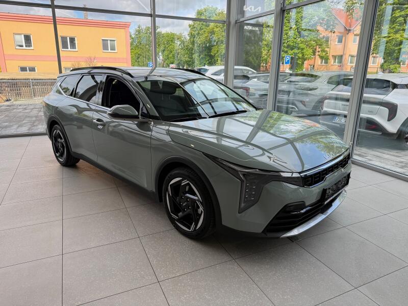 Kia K4 Sportswagon