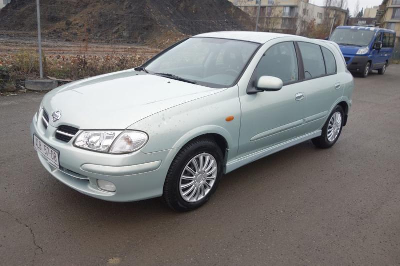 Nissan Almera