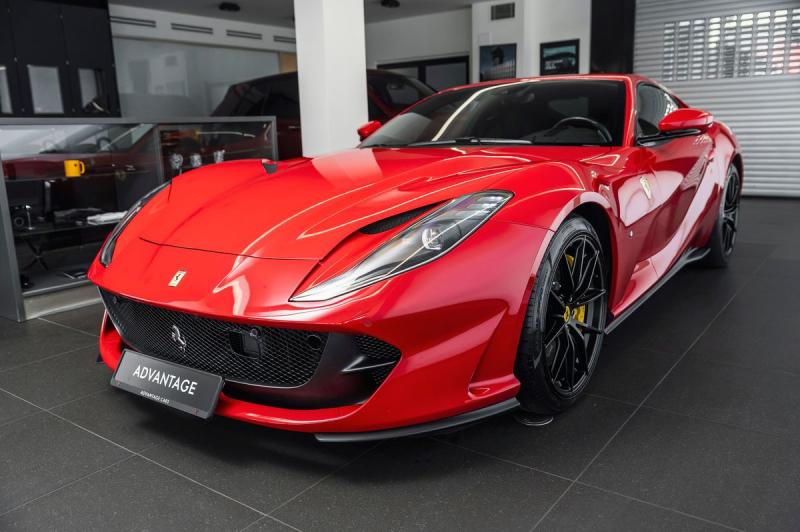 Ferrari 812