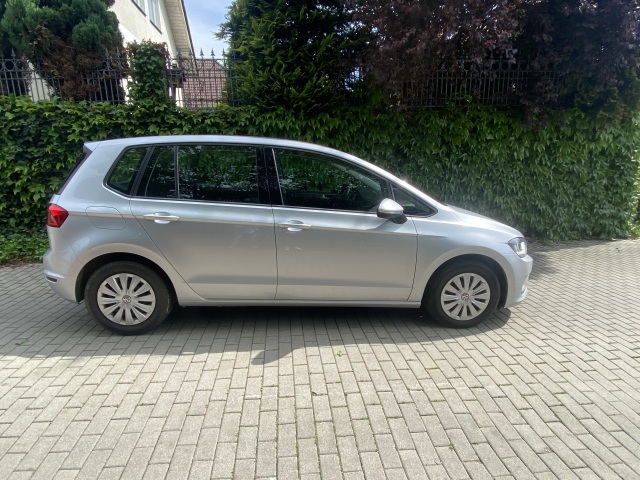 Golf 6 sportsvan on sale