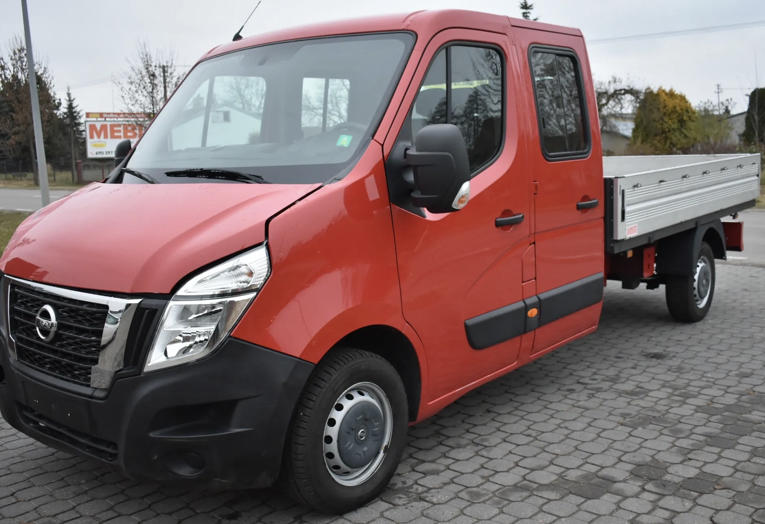 Nissan NV400