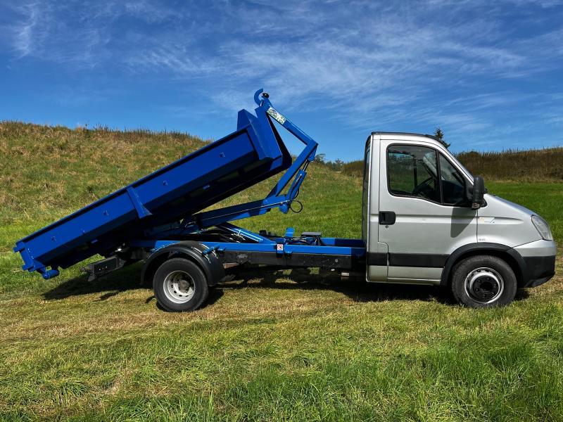 Iveco Daily (2011) 70C17 nový nosič do 3.5t sk.B - fotografie inzerátu