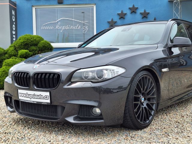 BMW Řada 5 530d 340PS M Paket, HUD