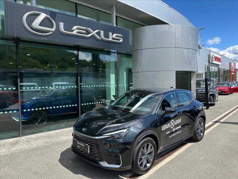 Lexus LBX