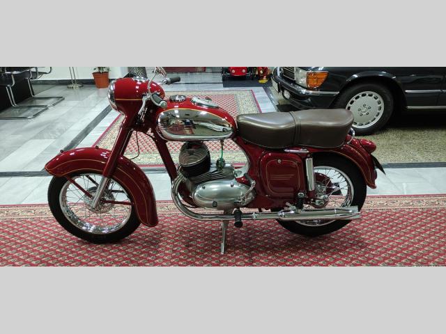 Jawa 350/354 Kývačka