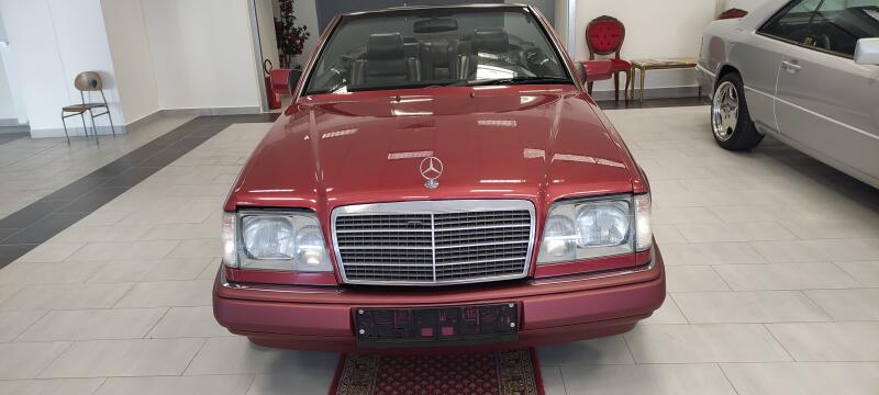 Mercedes-Benz 124