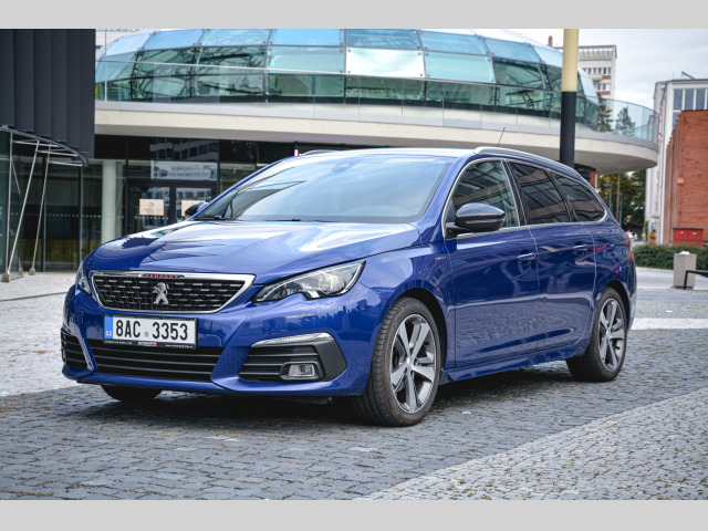 Peugeot 308 GT NAVI1.5 BlueHDi ČR 1MAJITEL