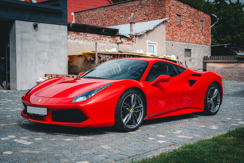 Ferrari 488
