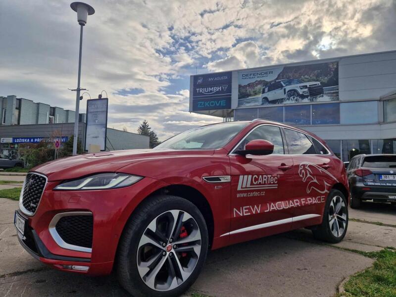 Jaguar F-Pace