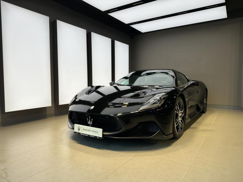 Maserati MC20